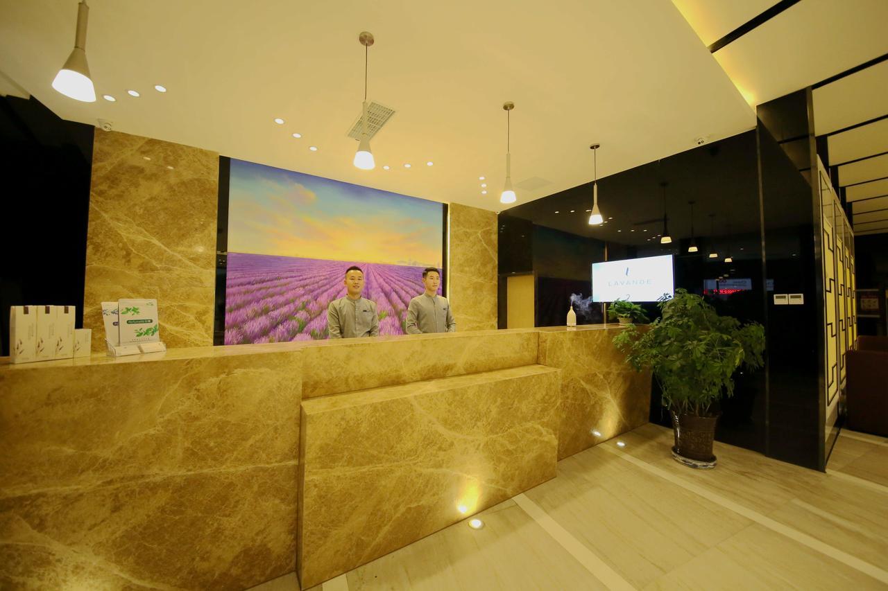 Lavande Hotel Qingdao North Station Shop Exteriér fotografie